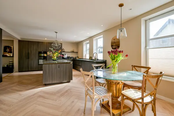 Midwouder Dorpsstraat 10, MIDWOUD