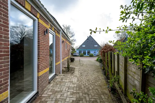 Midwouder Dorpsstraat 10, MIDWOUD
