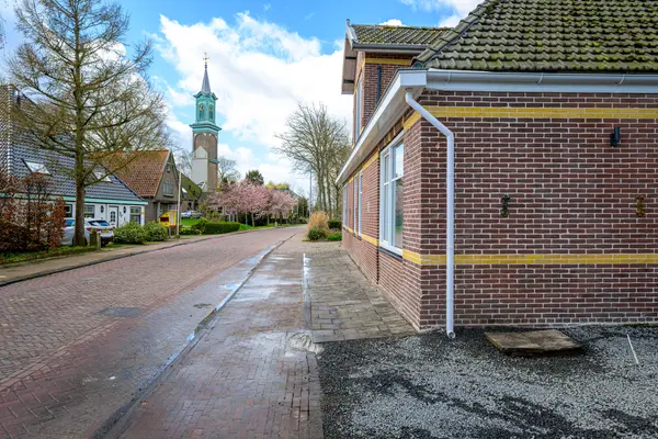 Midwouder Dorpsstraat 10, MIDWOUD