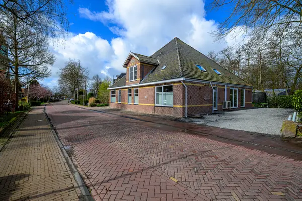 Midwouder Dorpsstraat 10, MIDWOUD
