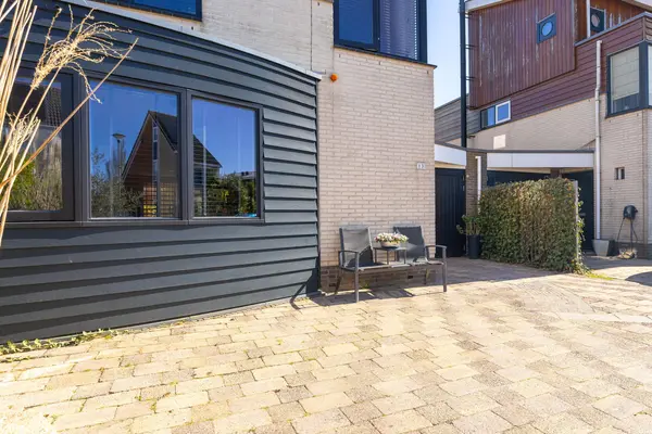 Spanker 13, MEDEMBLIK