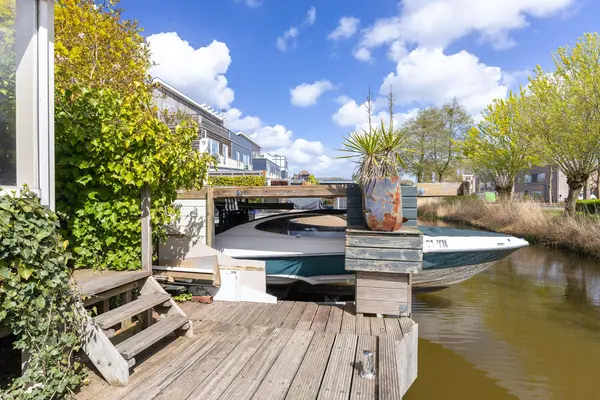 Spanker 13, MEDEMBLIK