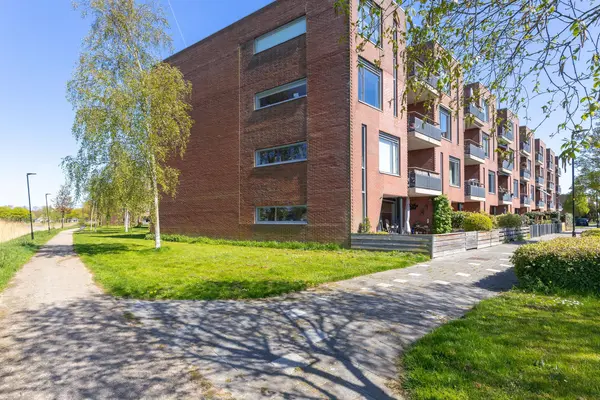 Tjaarlingermeer 126, HEERHUGOWAARD