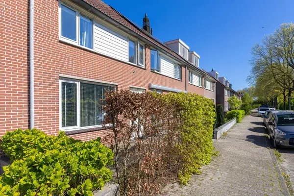 Nachtegaal 100, HOORN
