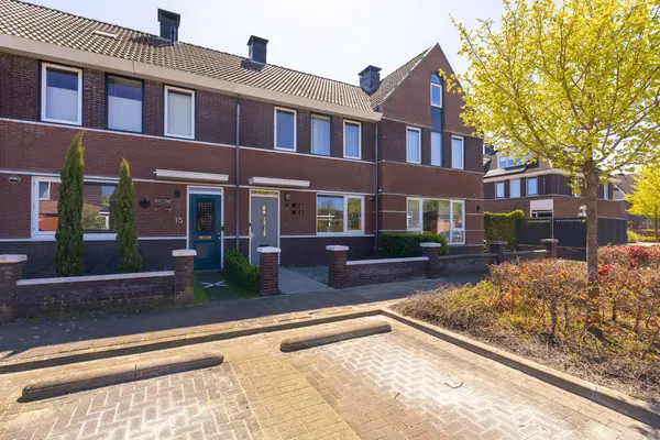 Koolmees 17, HOOGKARSPEL