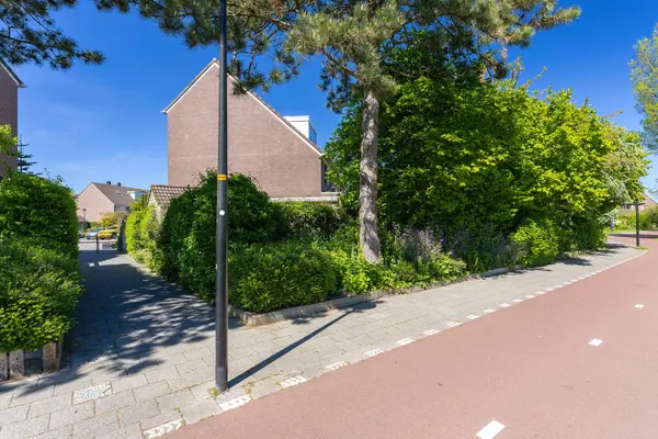 Drecht 27, HEERHUGOWAARD
