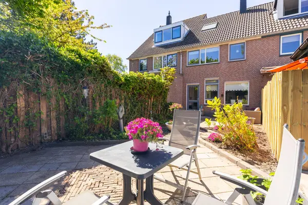 Drecht 27, HEERHUGOWAARD