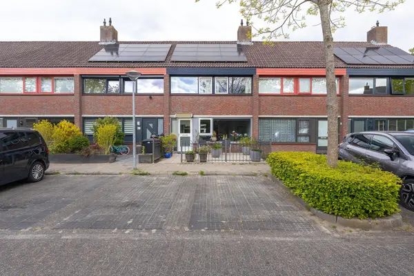 Langetuin 98, ZWAAG