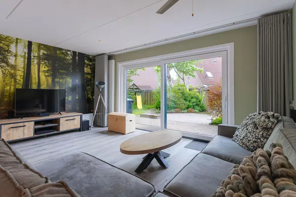 Kinderbalk 7, HOORN