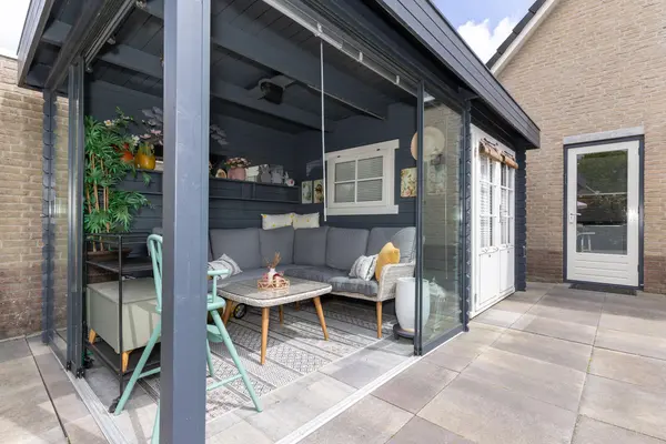 Florijn 131, HOORN