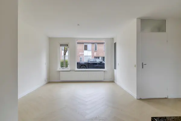 Koolmees 36, HOORN