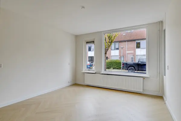 Koolmees 36, HOORN