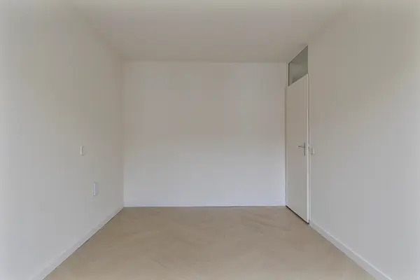 Koolmees 36, HOORN