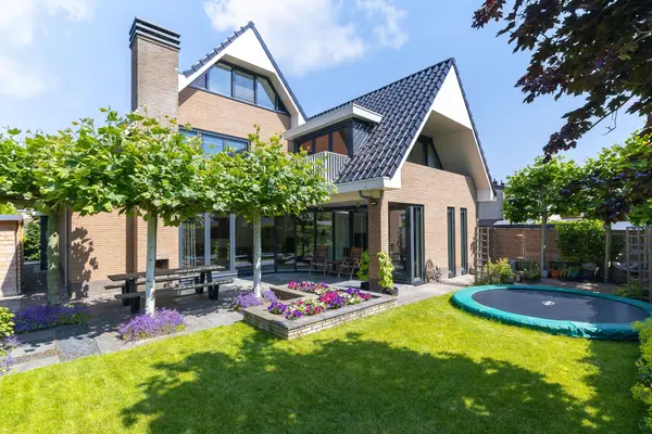 Bertus Aafjeshof 142, HOORN