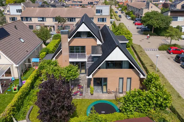 Bertus Aafjeshof 142, HOORN