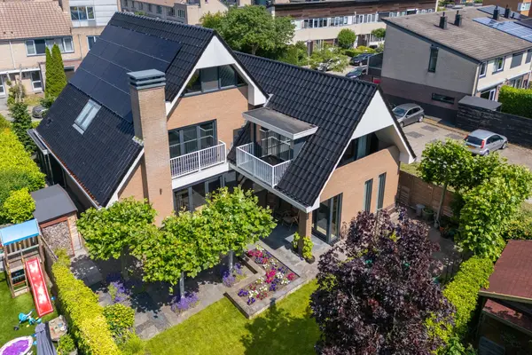 Bertus Aafjeshof 142, HOORN