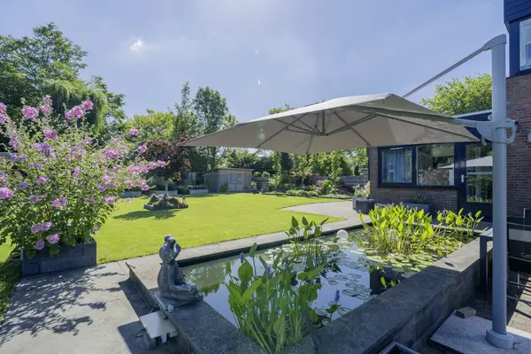 van Santenlaan 20, HEERHUGOWAARD
