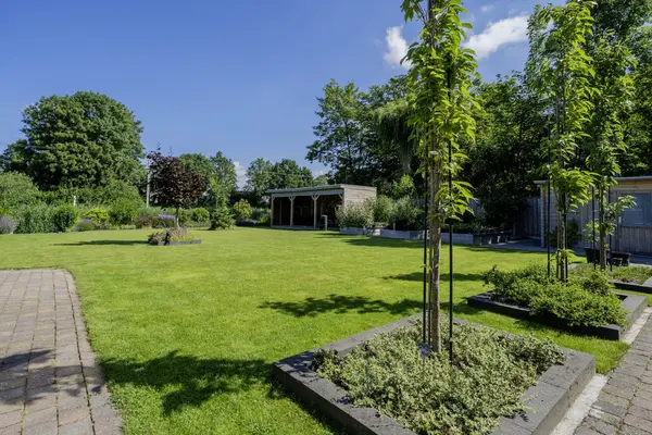 van Santenlaan 20, HEERHUGOWAARD