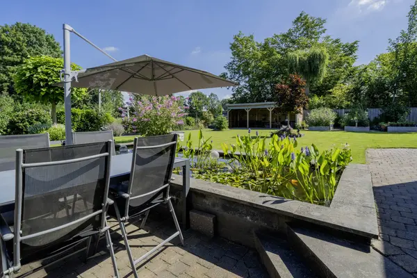 van Santenlaan 20, HEERHUGOWAARD