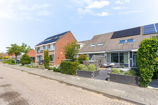 Cunerastraat 4, NIBBIXWOUD