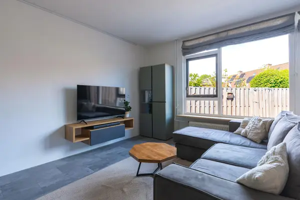 Patio 118, HOORN