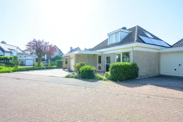 Monniksrob 42, HEERHUGOWAARD