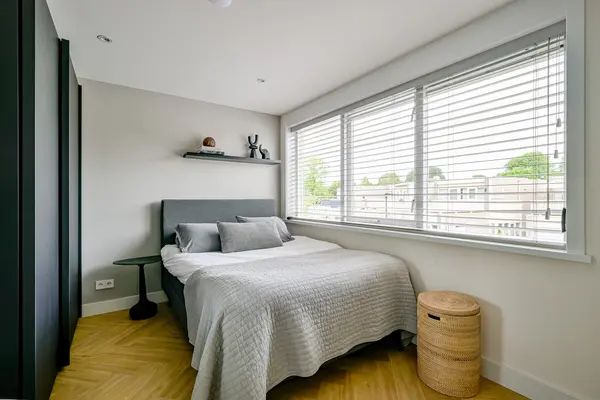 Pieter de Hooghstraat 103, HEERHUGOWAARD