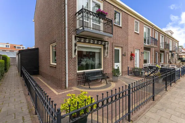 Nicolaes van Stellingwerffstraat 11, MEDEMBLIK
