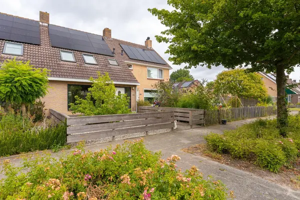 Bourgondiëweg 174, BOVENKARSPEL