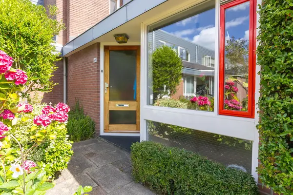 Botter 65, HOORN