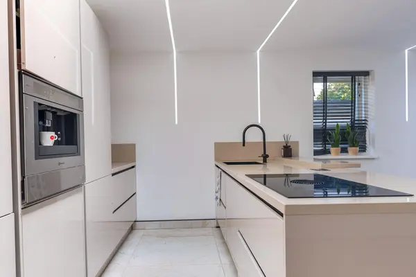 Scarlet Ducstraat 2, ANDIJK