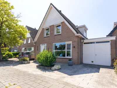 Foto 1 van Landrust 5