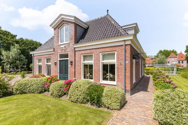 Keern 219, ZWAAG