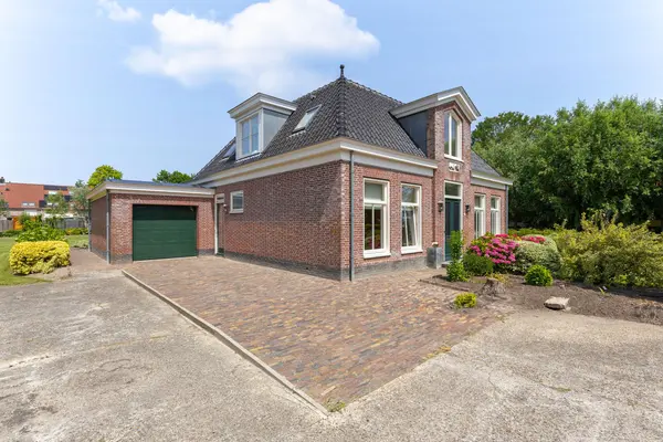 Keern 219, ZWAAG