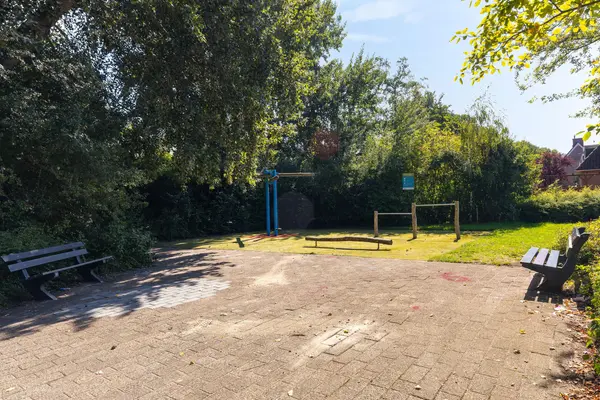 Weegbree 61, ZWAAG