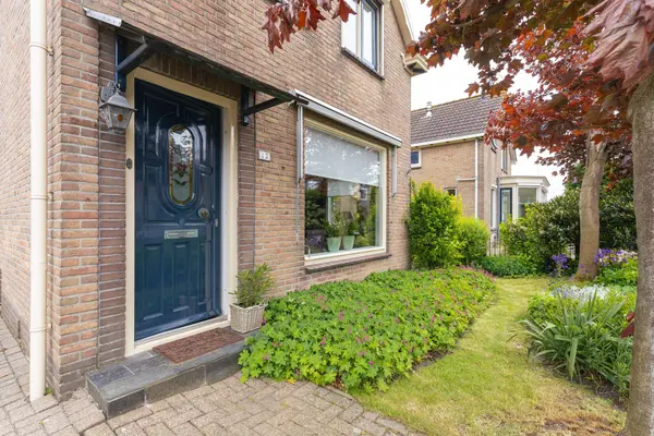 Bernhardstraat 12