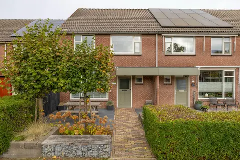 Midden Woerd 35