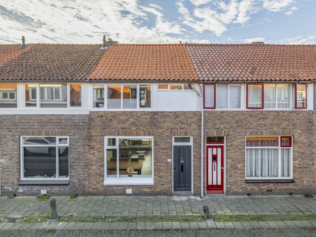 Foto van Mr. de Fremerystraat 33
