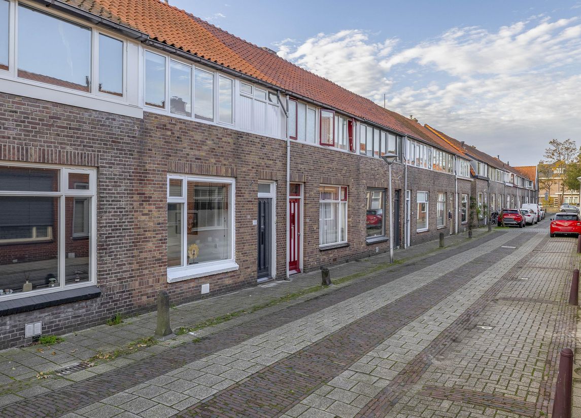 Mr. de Fremerystraat 33