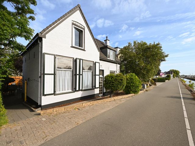 Foto van Vredebestlaan 54