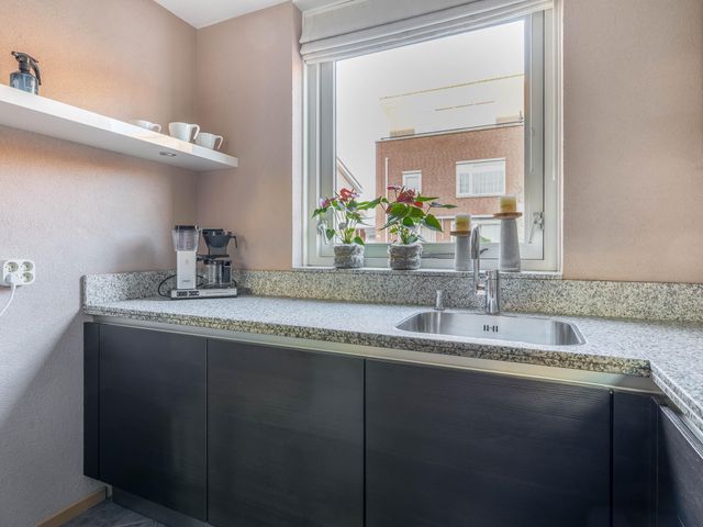 Foto van Karekiet 100