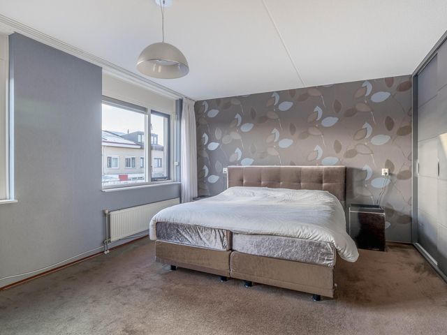 Foto van Karekiet 100