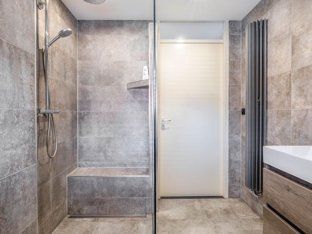 Foto van Karekiet 100