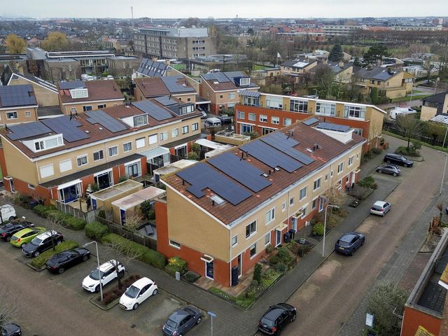 Foto van Karekiet 100