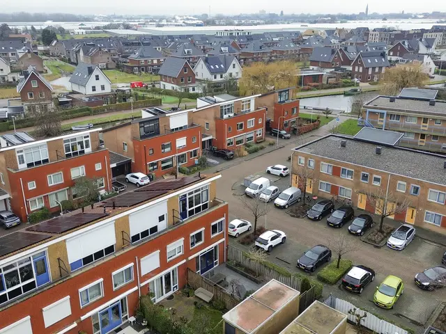 Foto van Karekiet 100