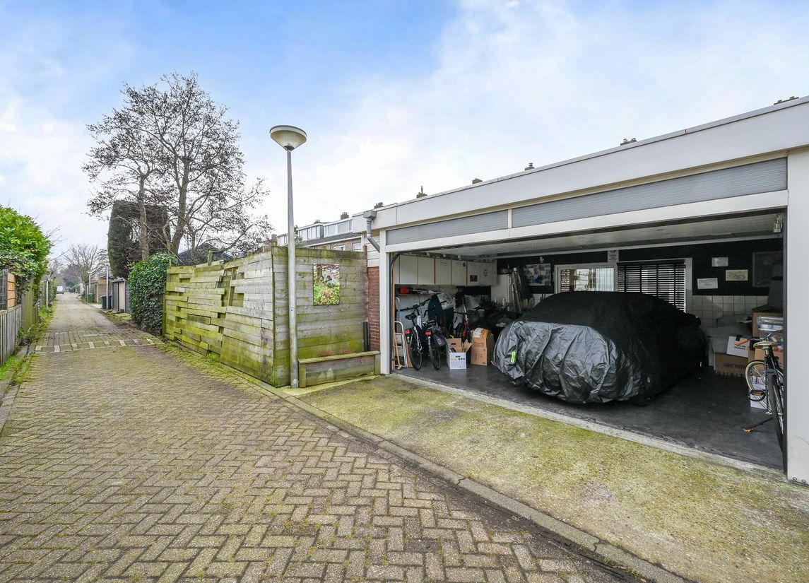 Burgemeester Kampschoerstraat 50