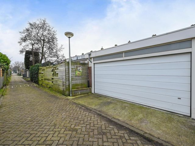 Foto van Burgemeester Kampschoerstraat 50