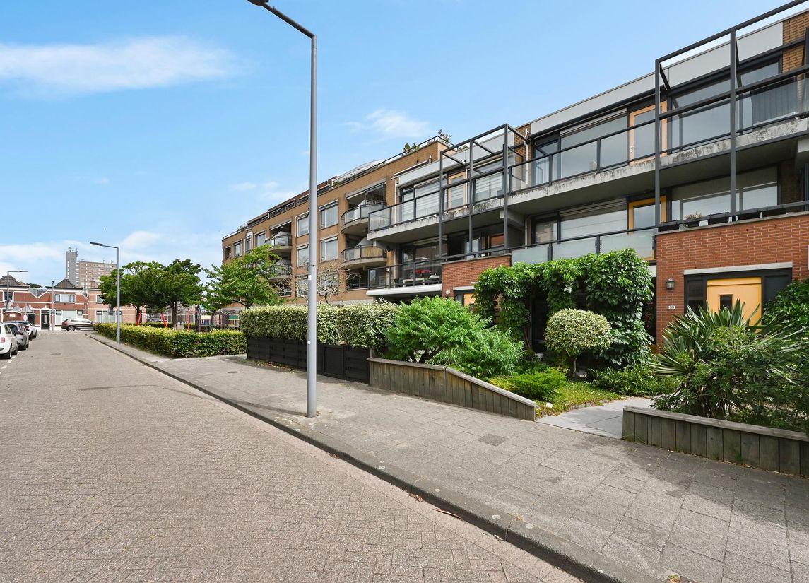 Midden-Scheepvaartstraat 33