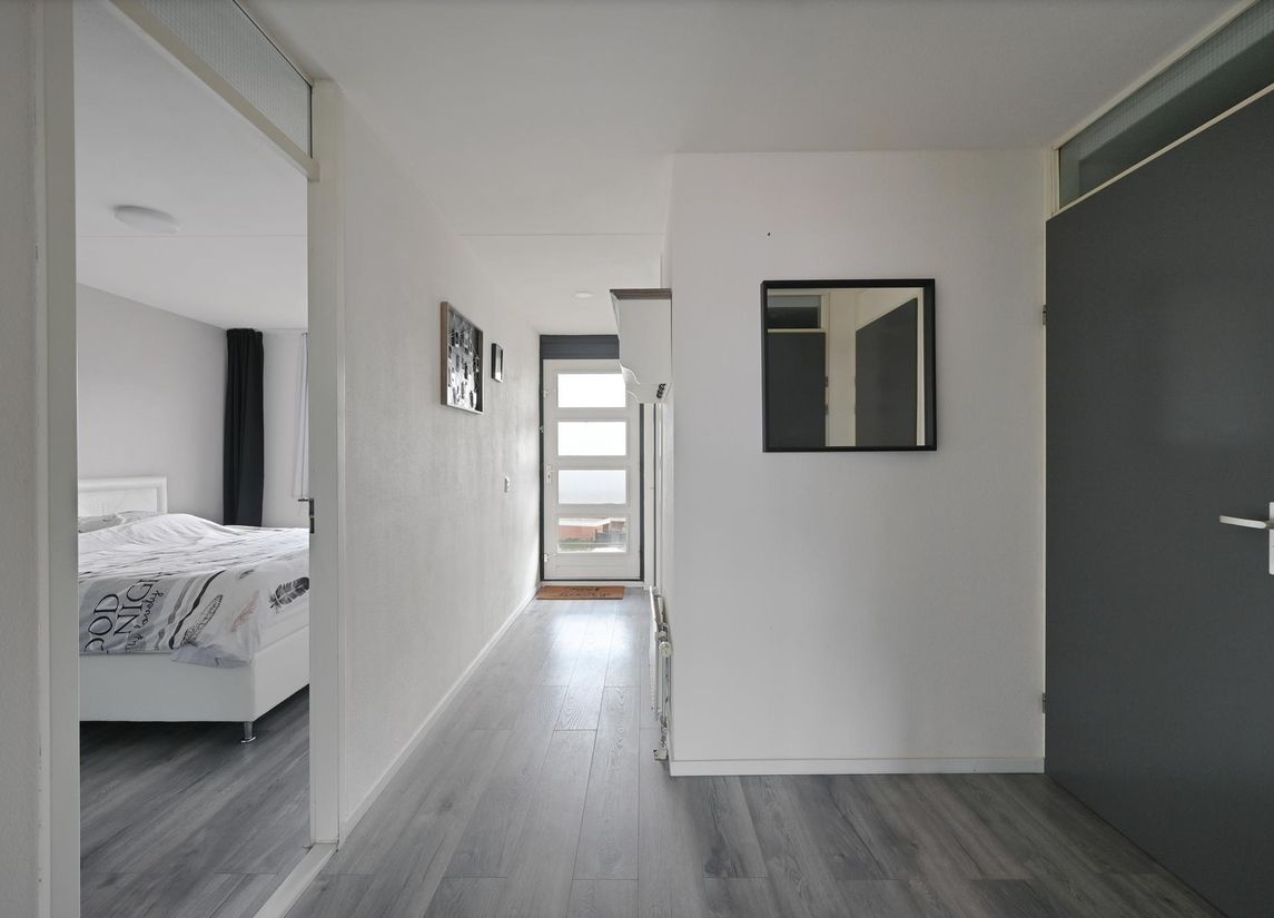 Midden-Scheepvaartstraat 33