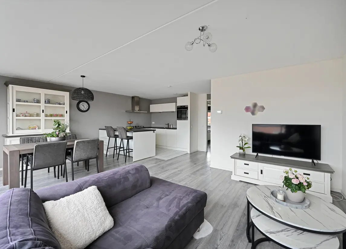 Midden-Scheepvaartstraat 33